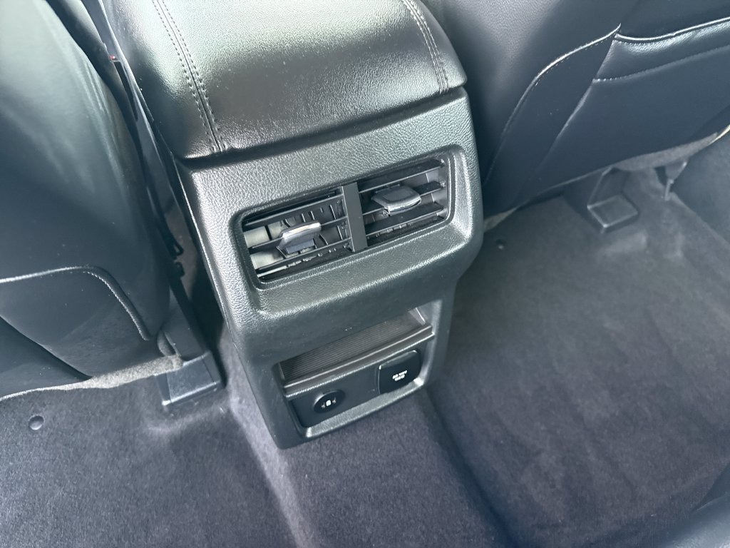 Used 2024 Ford Edge SEL w/ Convenience Package AWD/4WD image 17