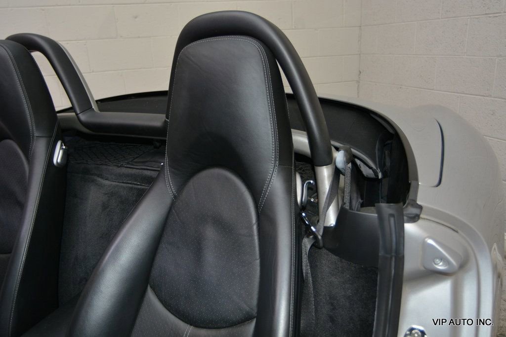 Used 2005 Porsche Boxster image 17