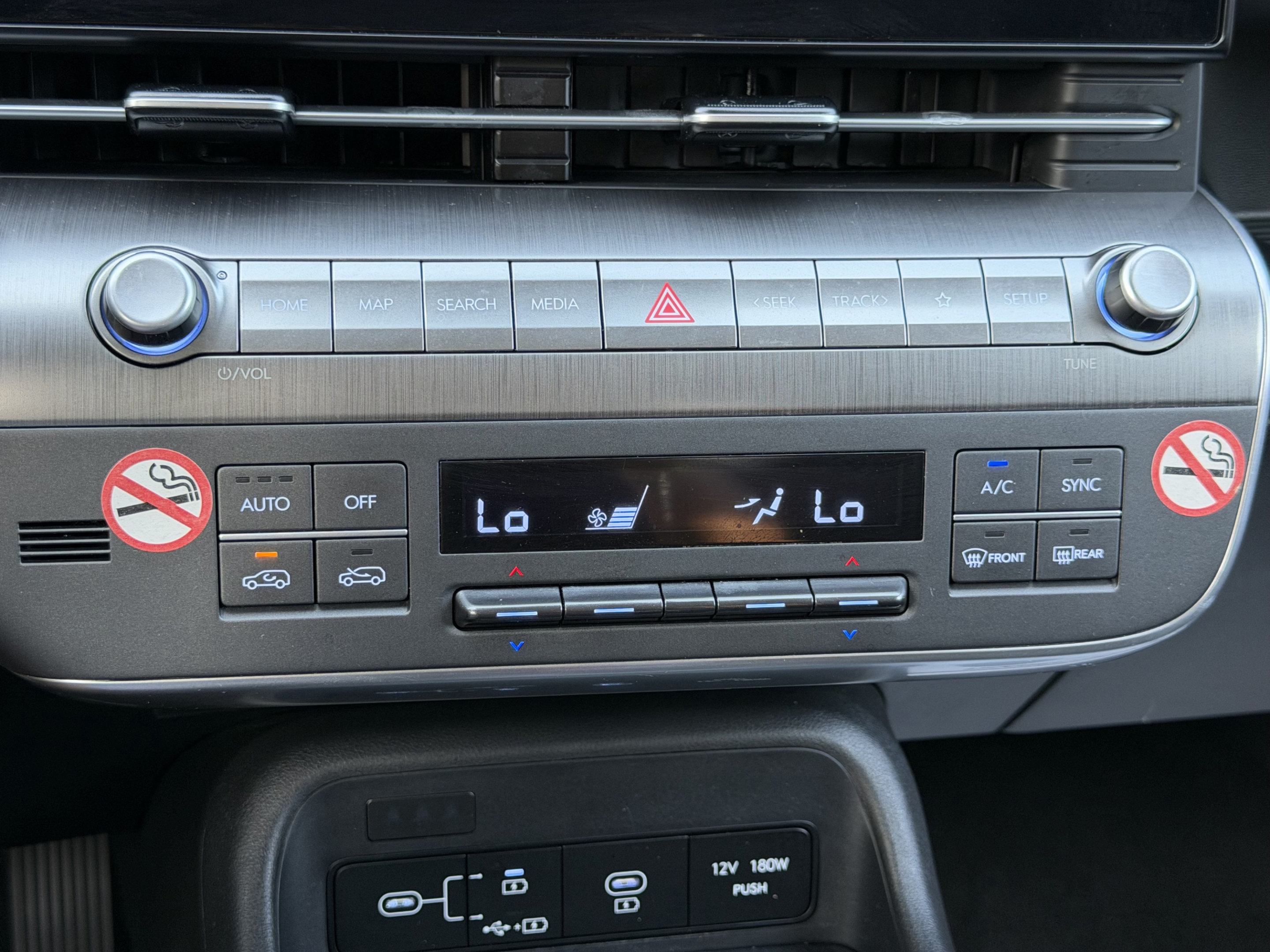 Used 2024 Hyundai Kona SEL AWD/4WD image 12