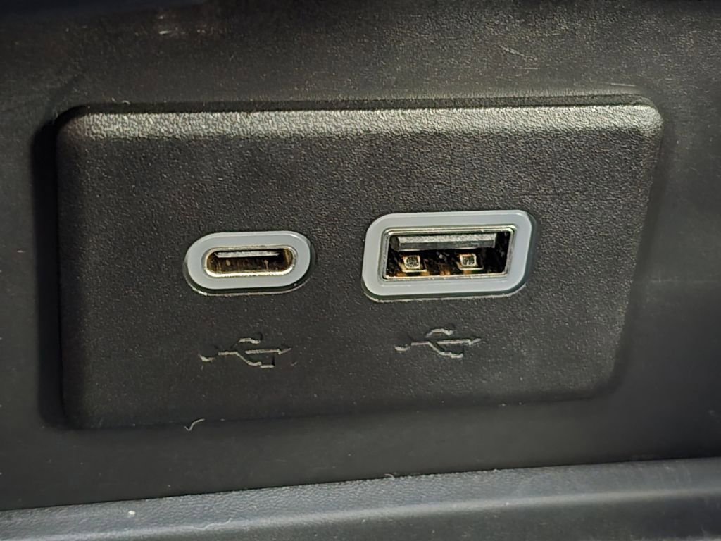 Used 2022 Buick Envision Preferred w/ Safety Package image 11