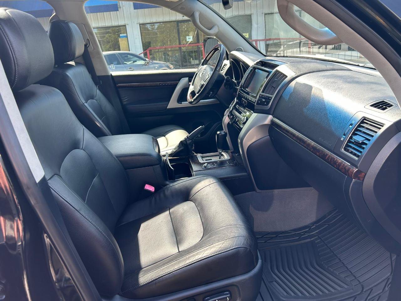 Used 2013 Toyota Land Cruiser AWD/4WD image 18