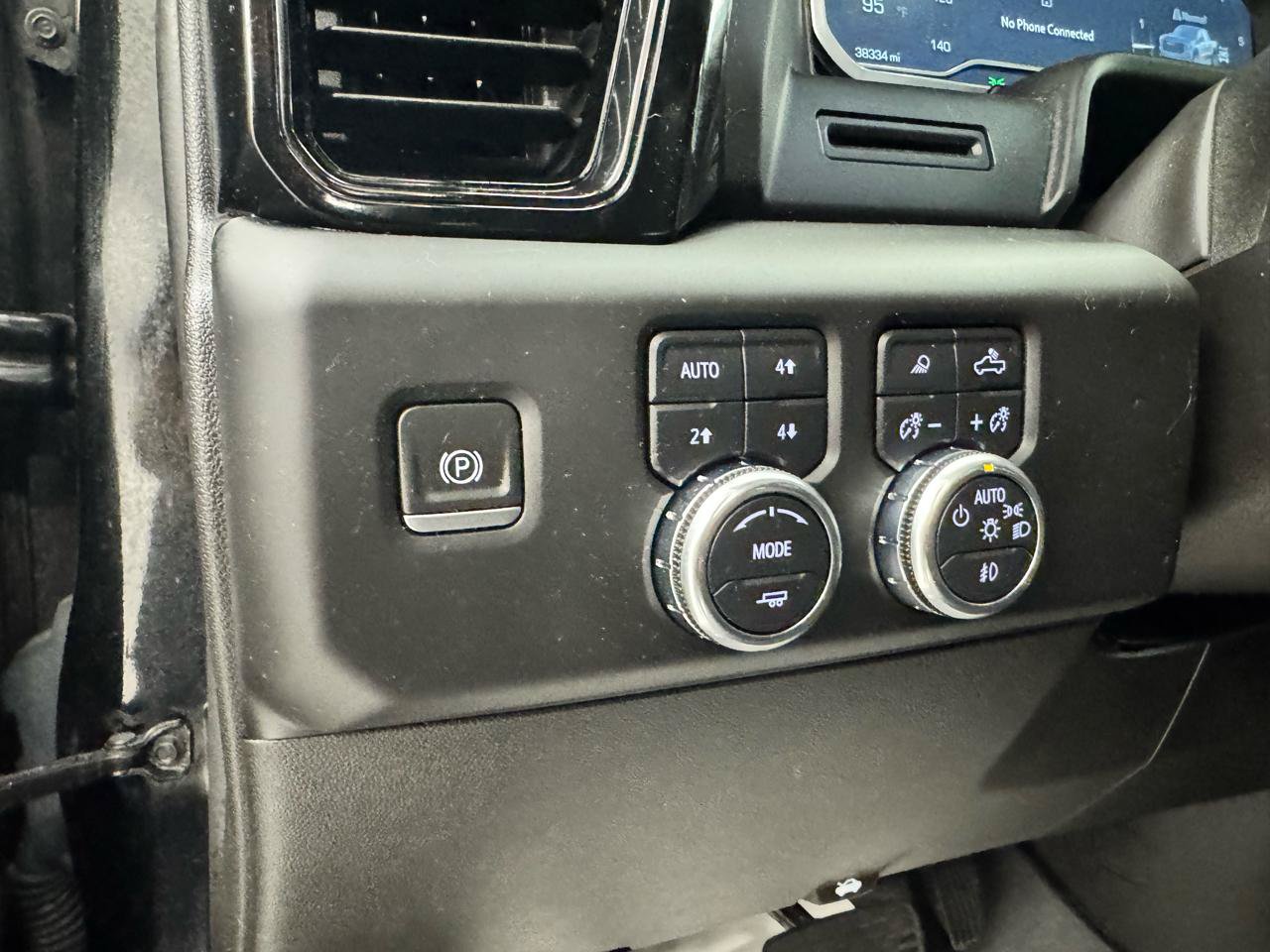 Used 2022 GMC Sierra 1500 AT4 w/ AT4 Premium Package AWD/4WD image 14