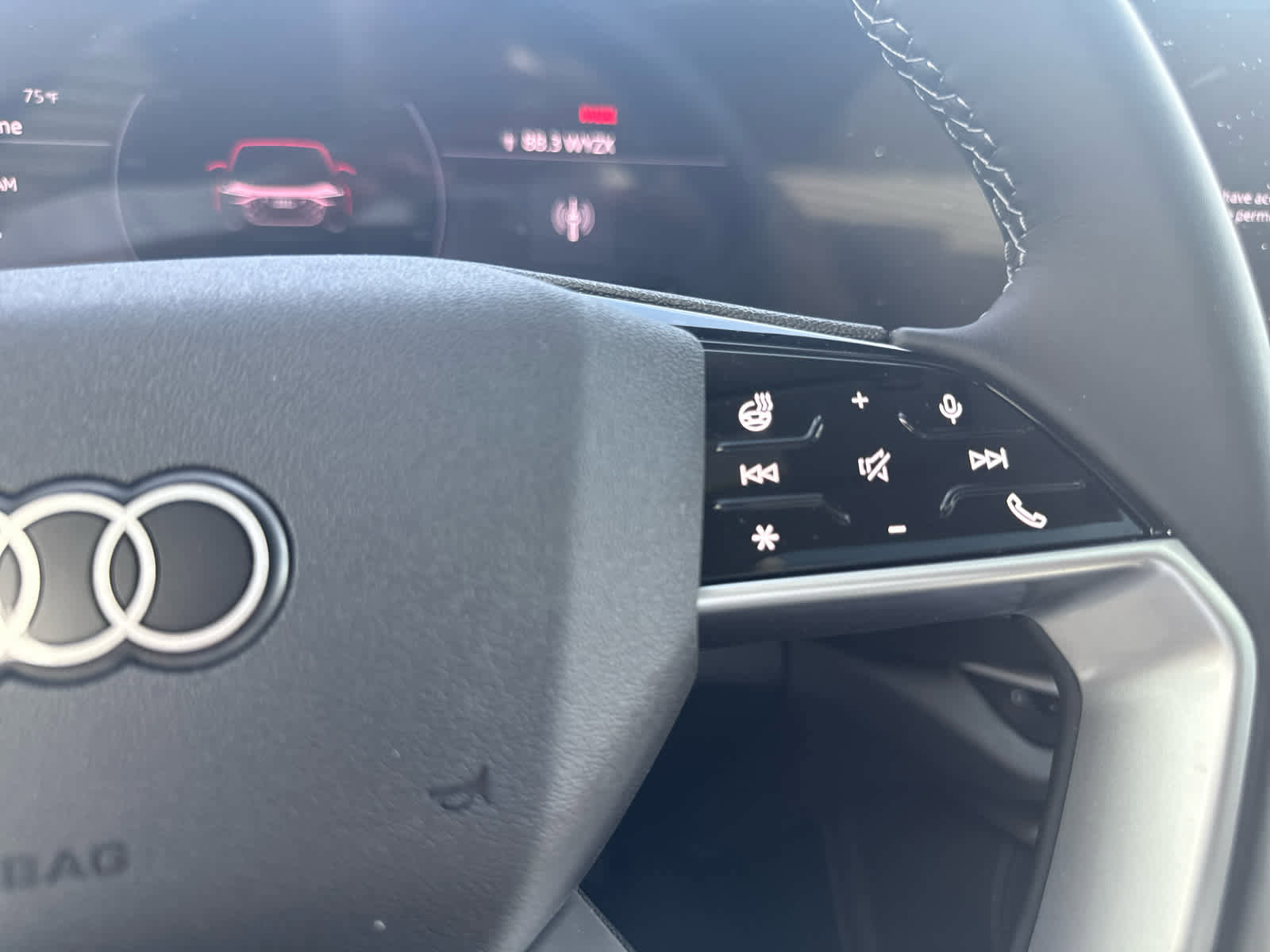 New 2025 Audi Q5 Premium Plus image 19
