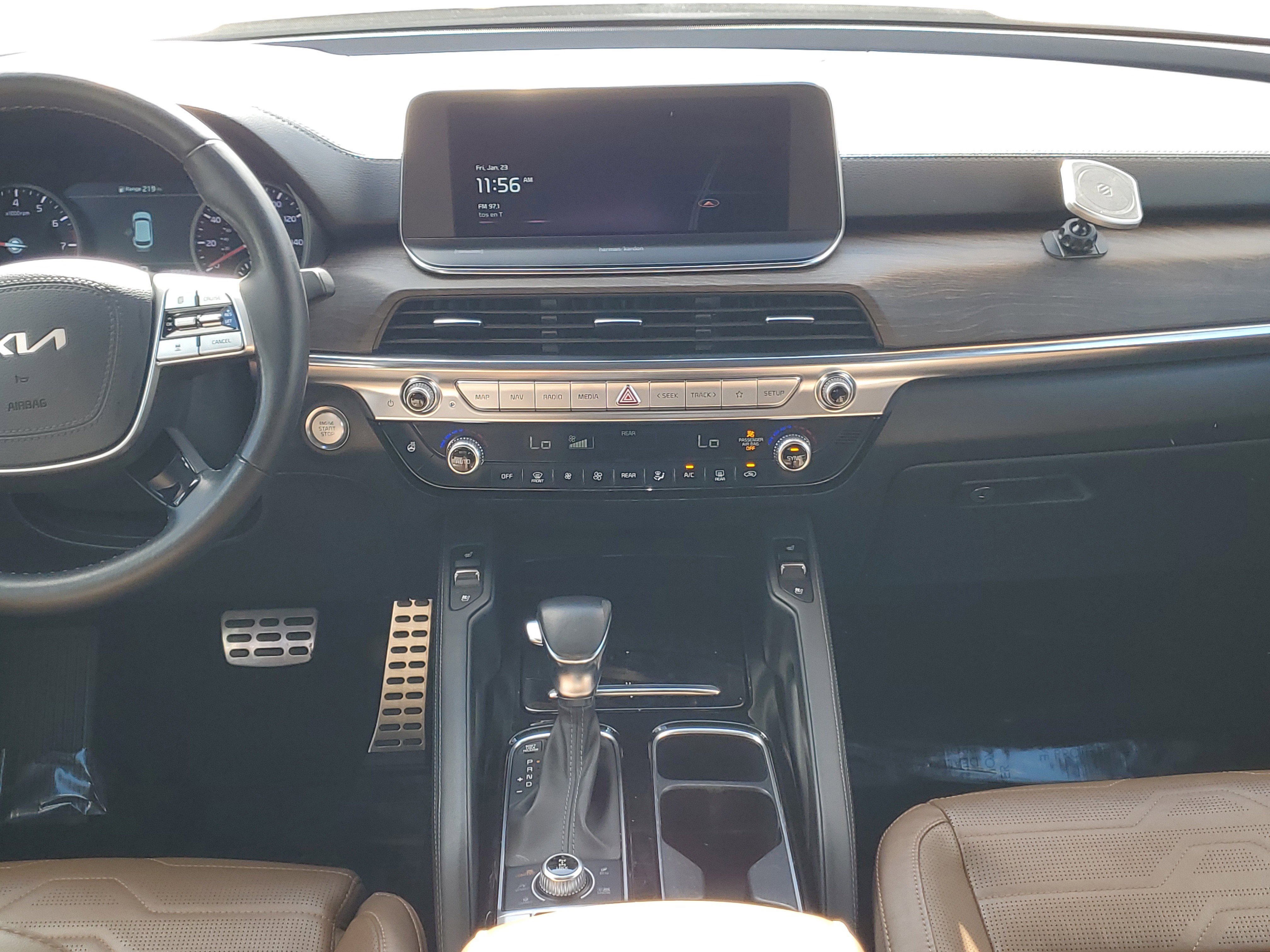 Used 2022 Kia Telluride SX w/ SX Prestige Package image 17