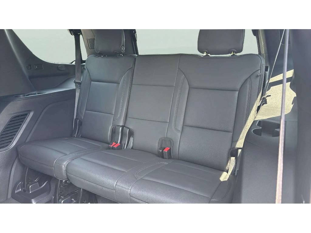 Used 2024 Chevrolet Tahoe Z71 w/ Luxury Package AWD/4WD image 13