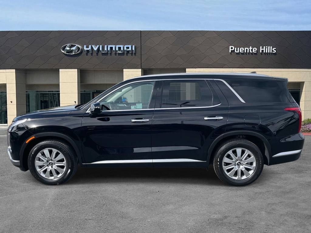 Used 2024 Hyundai Palisade SEL FWD image 3