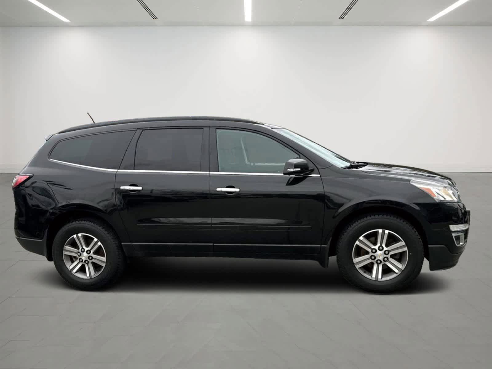 Used 2017 Chevrolet Traverse LT AWD/4WD image 5
