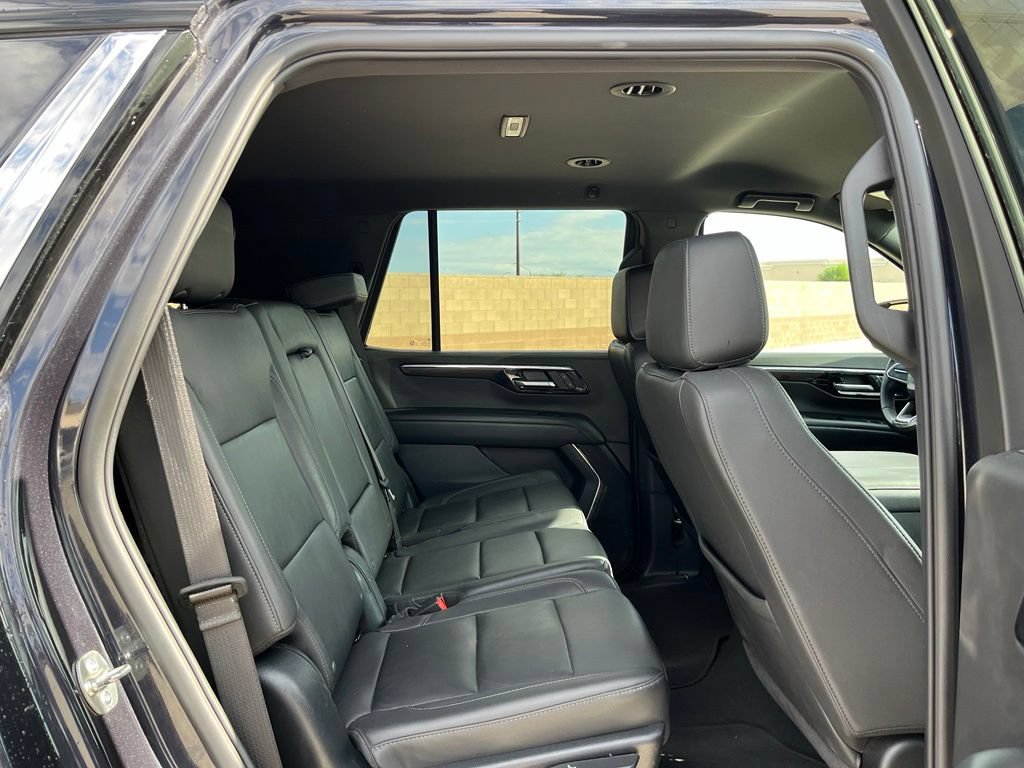 Used 2025 Chevrolet Tahoe LT RWD image 19