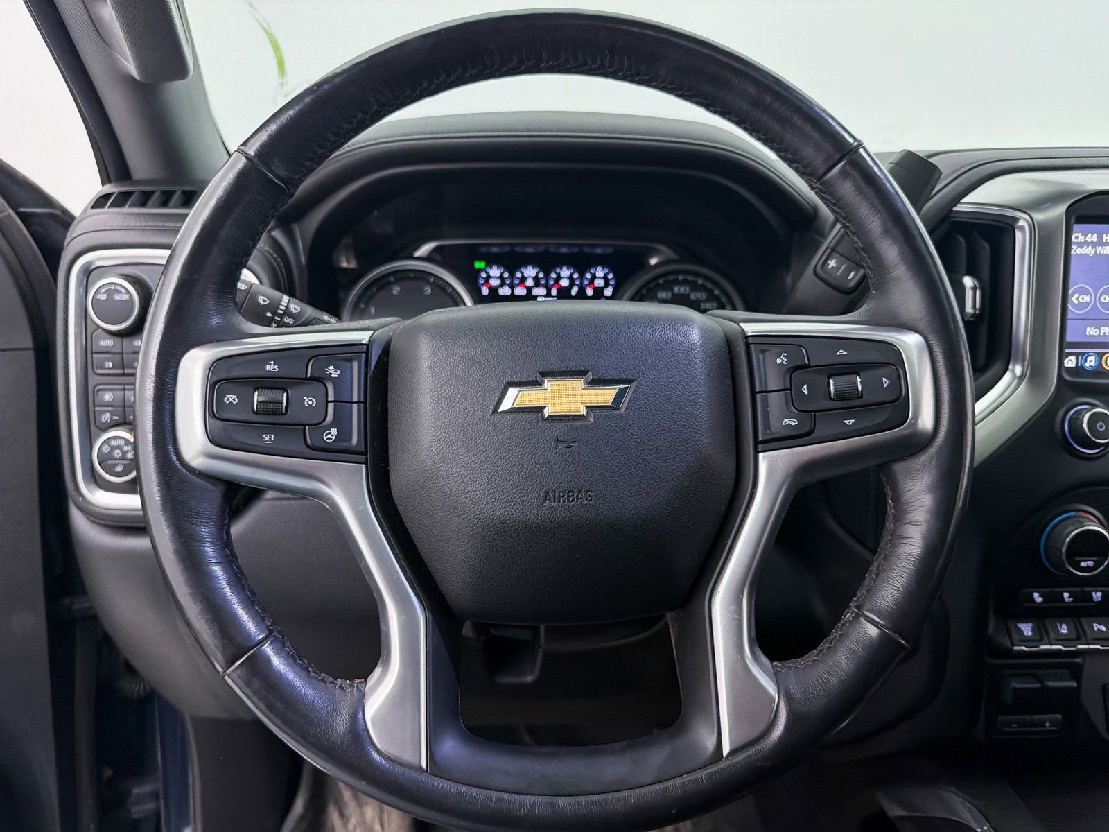 Used 2020 Chevrolet Silverado 2500 LTZ w/ LTZ Premium Package image 4