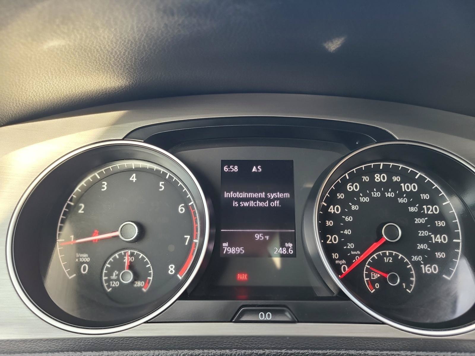 Used 2017 Volkswagen Golf S FWD image 13