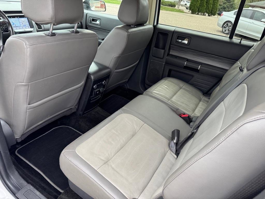 Used 2016 Ford Flex SEL w/ Equipment Group 202A AWD/4WD image 18