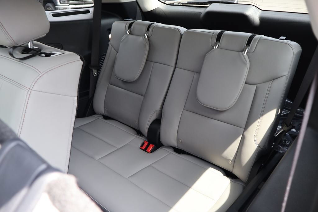 New 2026 Ford Explorer Active w/ Active Comfort Package AWD/4WD image 20