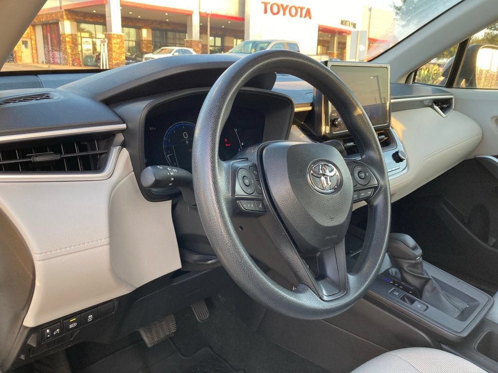 Certified 2026 Toyota Corolla Cross L FWD image 8