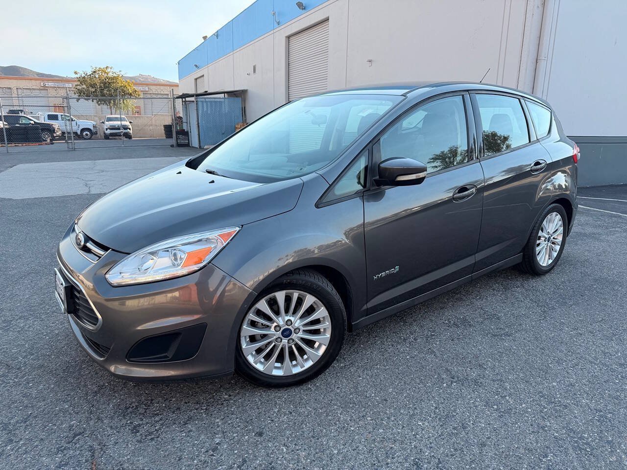 Used 2017 Ford C-MAX SE FWD image 12