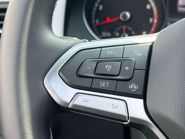Used 2021 Volkswagen Atlas Cross Sport SE w/ Panoramic Sunroof Package AWD/4WD image 22