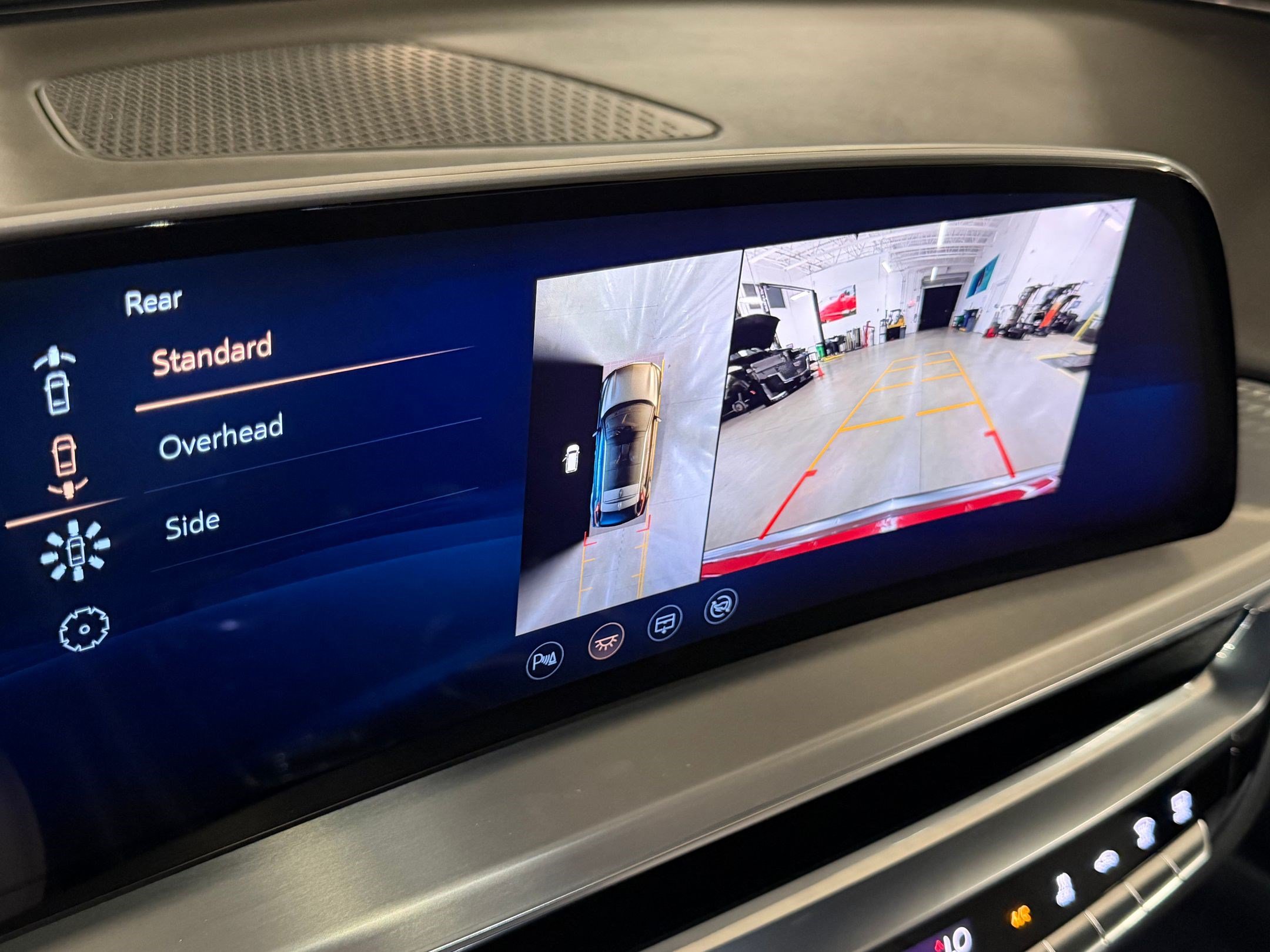 Certified 2024 Cadillac Lyriq Luxury RWD image 27