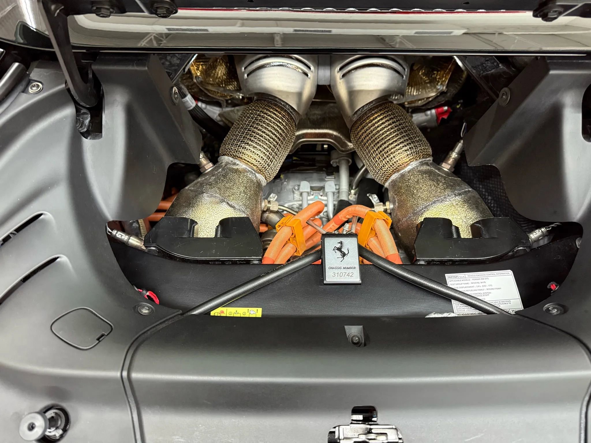 Used 2024 Ferrari 296 GTS image 50