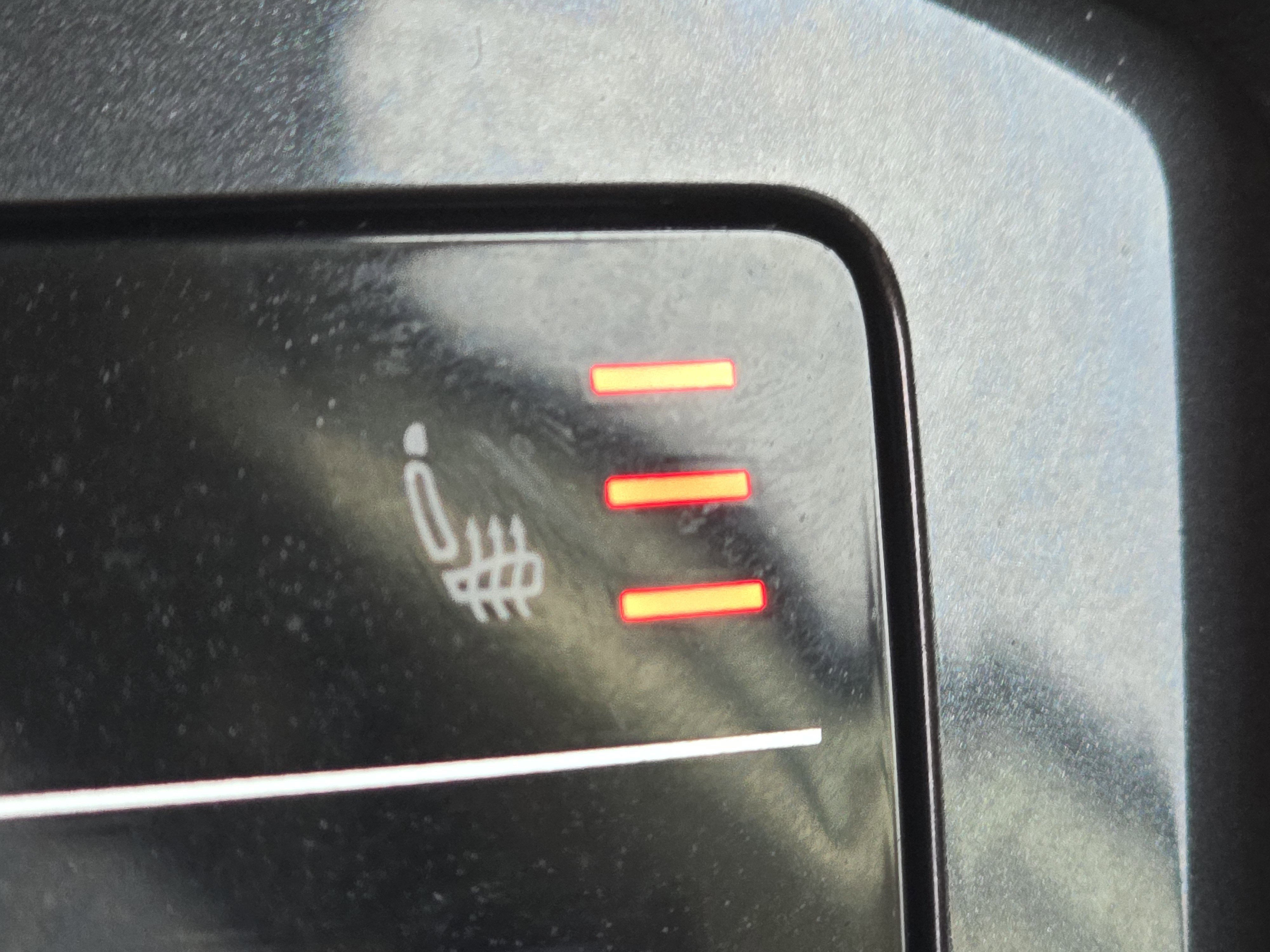 Certified 2022 Volkswagen Tiguan SE image 10