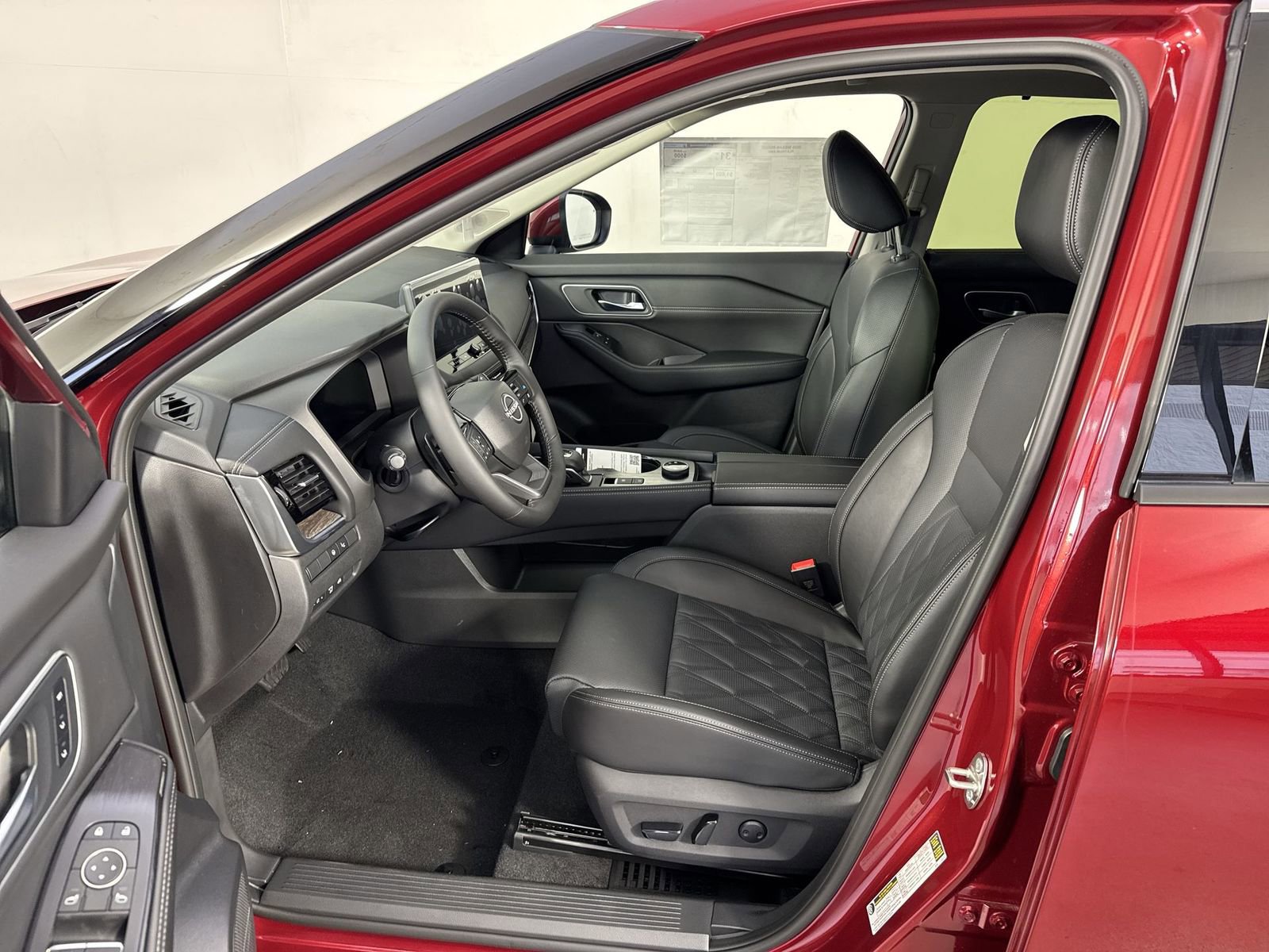 New 2026 Nissan Rogue Platinum w/ Platinum Premium Package image 5