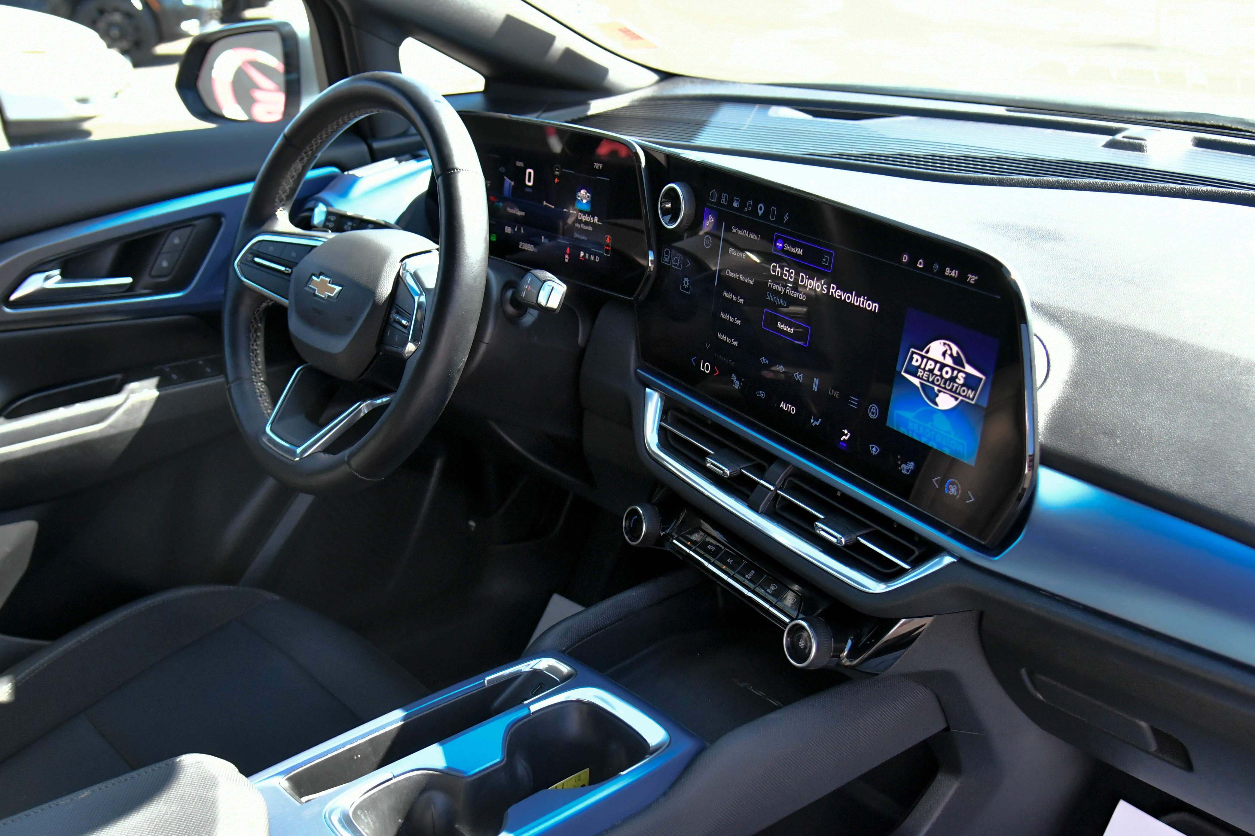 Used 2025 Chevrolet Equinox EV LT w/ Convenience Package FWD image 53