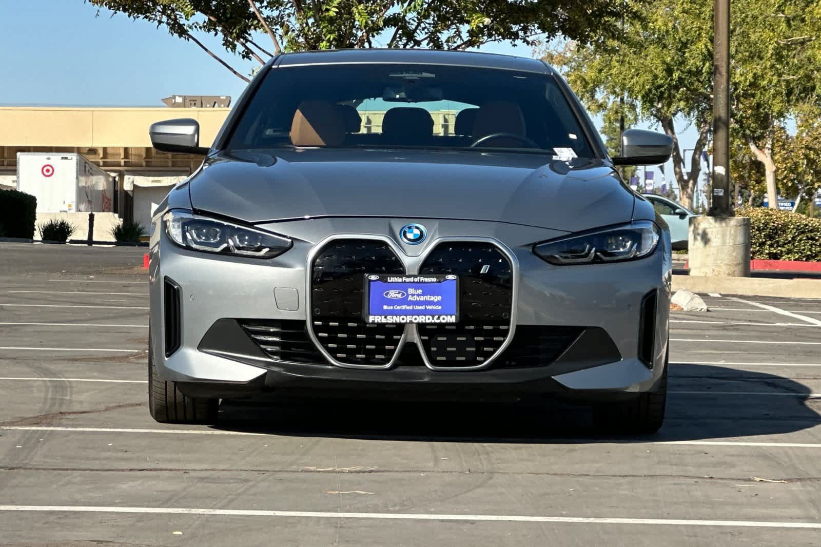 Used 2022 BMW i4 eDrive40 RWD image 11