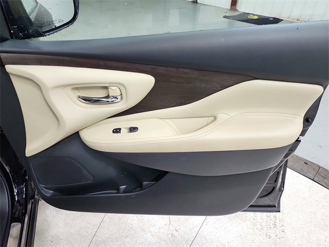 Used 2023 Nissan Murano Platinum w/ Cargo Package image 41