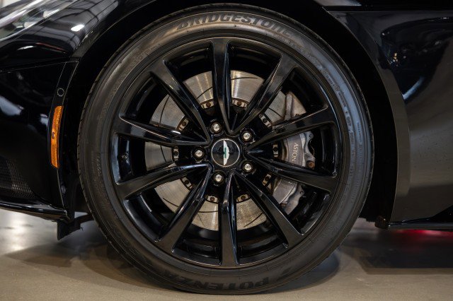 Used 2021 Aston Martin DB11 Volante image 50