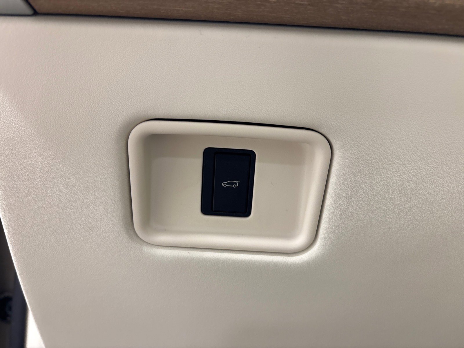 Used 2023 Land Rover Range Rover SV AWD/4WD image 21