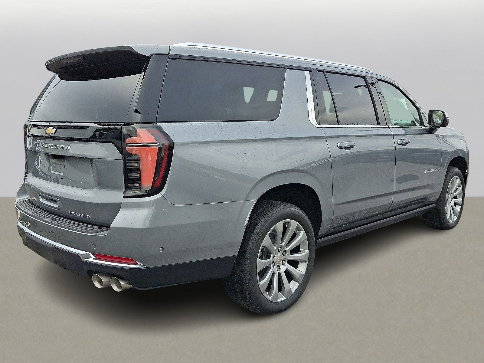 New 2026 Chevrolet Suburban Premier image 3
