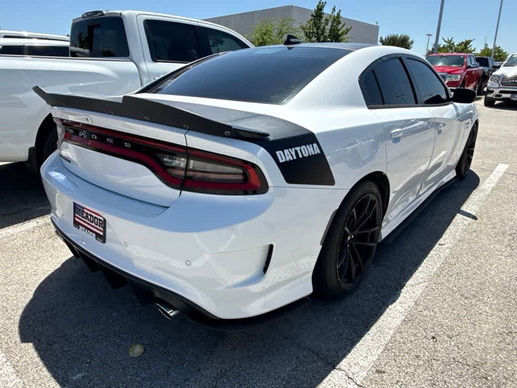 Used 2018 Dodge Charger R/T RWD image 3