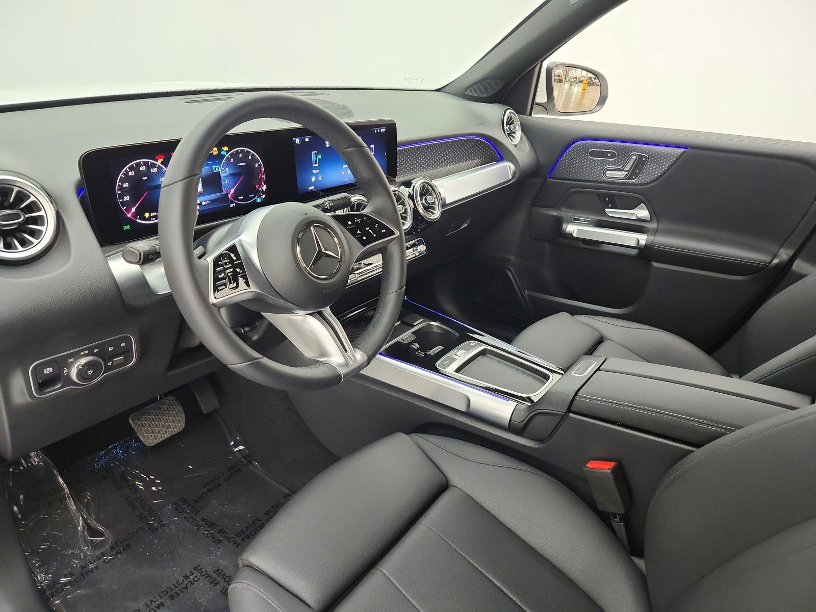 Used 2025 Mercedes-Benz GLB 250 image 12