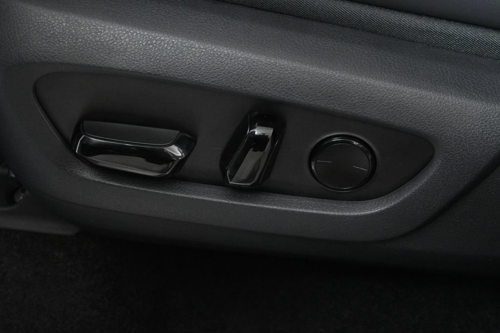 New 2026 Lexus TX 500h AWD w/ Technology Package image 28
