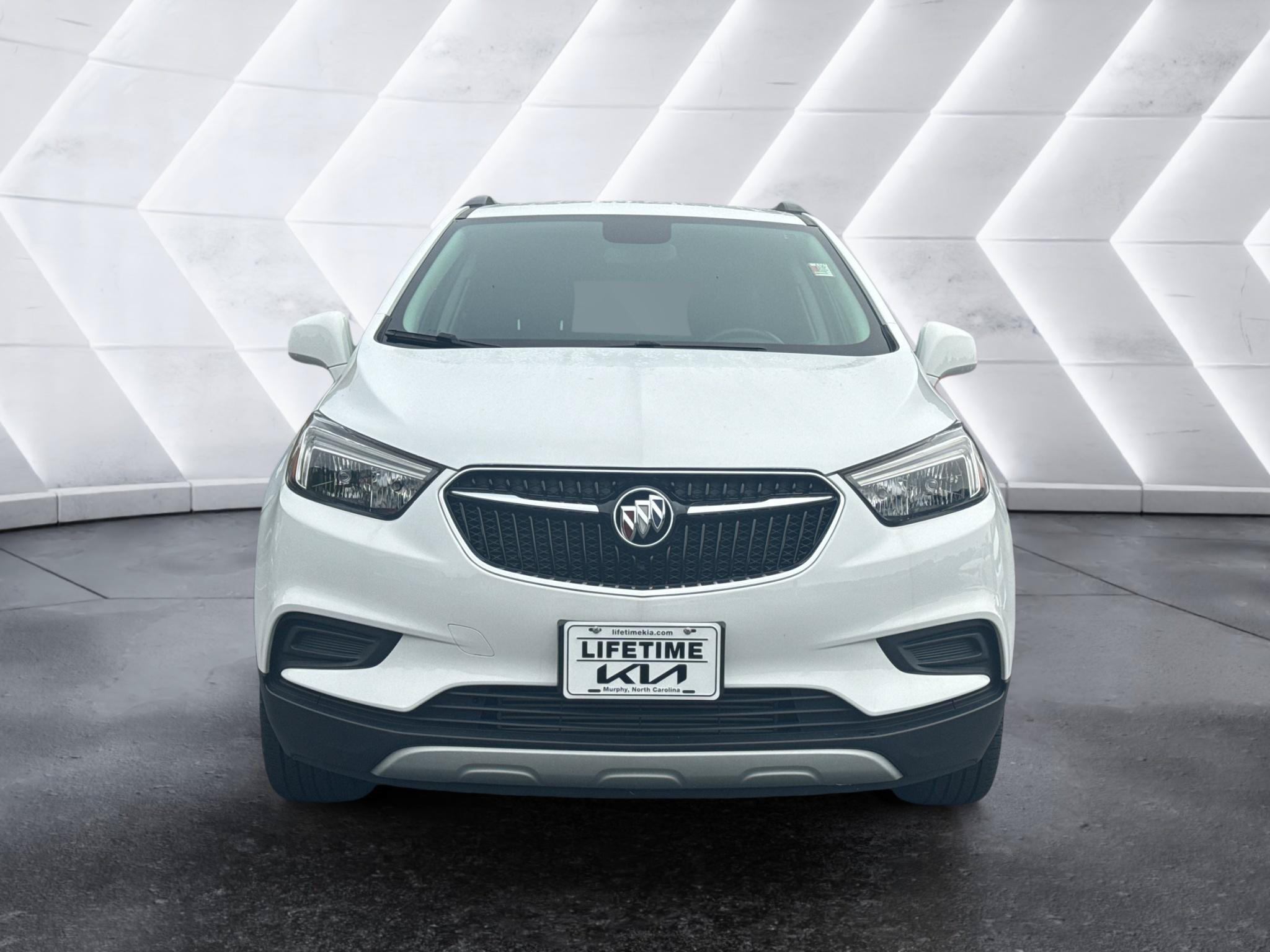 Used 2022 Buick Encore Preferred w/ Safety Package AWD/4WD image 2