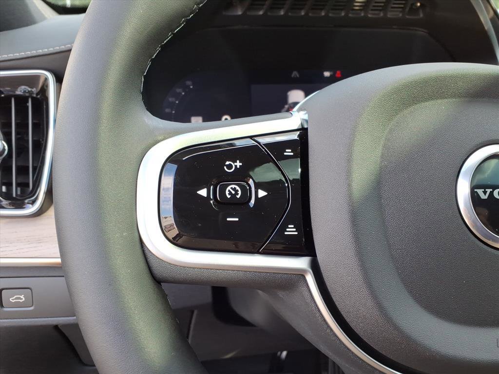 New 2026 Volvo XC90 B6 Plus w/ Protection Package Premier image 25