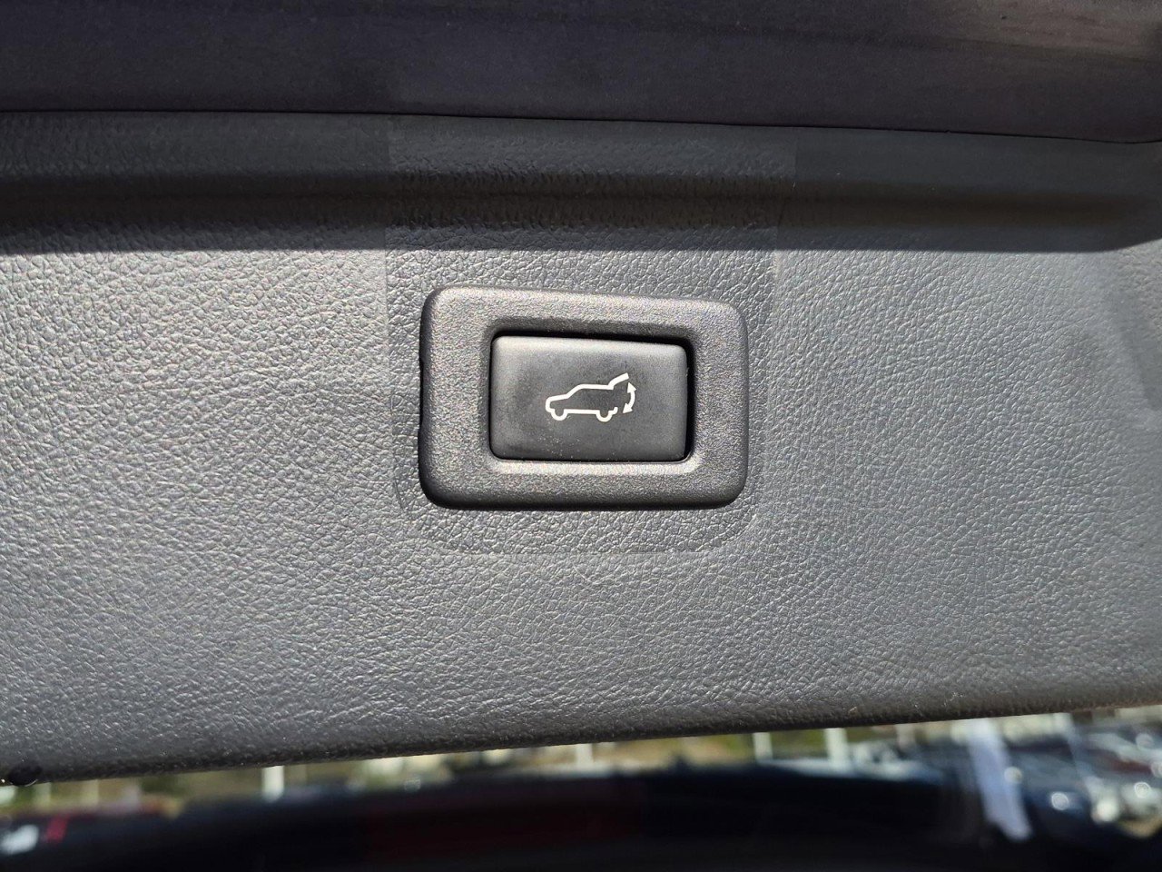 Used 2016 Subaru Outback 2.5i Limited image 10