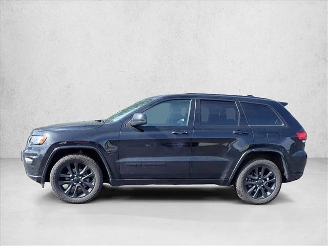 Used 2019 Jeep Grand Cherokee Altitude AWD/4WD image 12