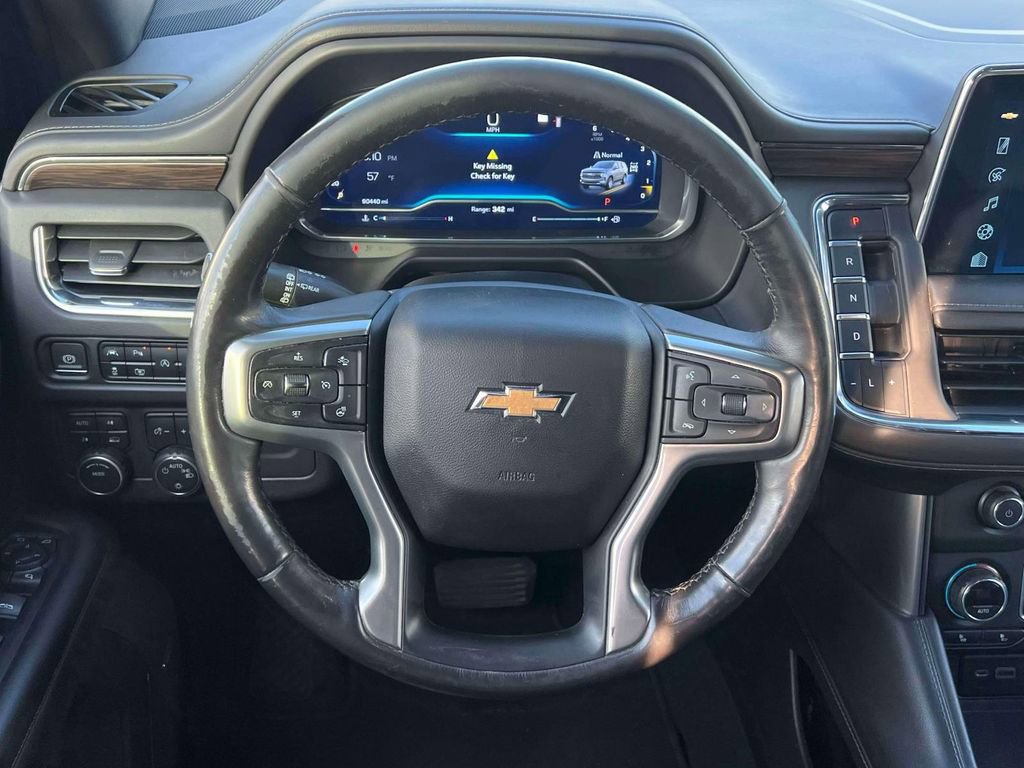 Used 2023 Chevrolet Suburban LT w/ Luxury Package AWD/4WD image 15