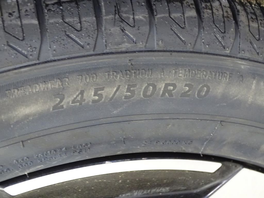 Used 2024 Kia Telluride EX image 52