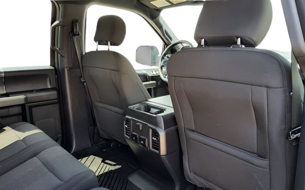 Used 2018 Ford F150 XLT w/ Equipment Group 302A Luxury AWD/4WD image 34