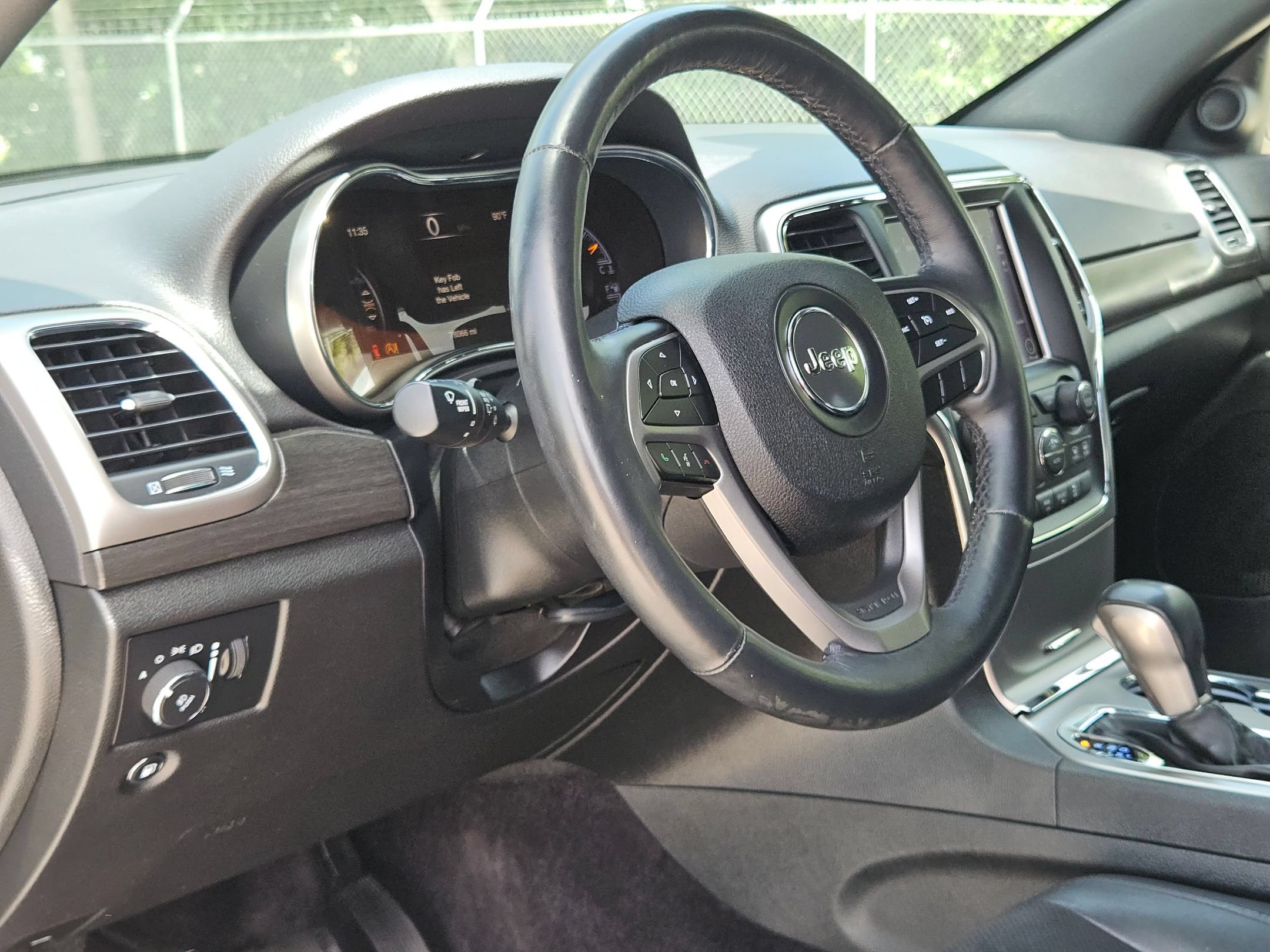 Used 2018 Jeep Grand Cherokee Altitude RWD image 10