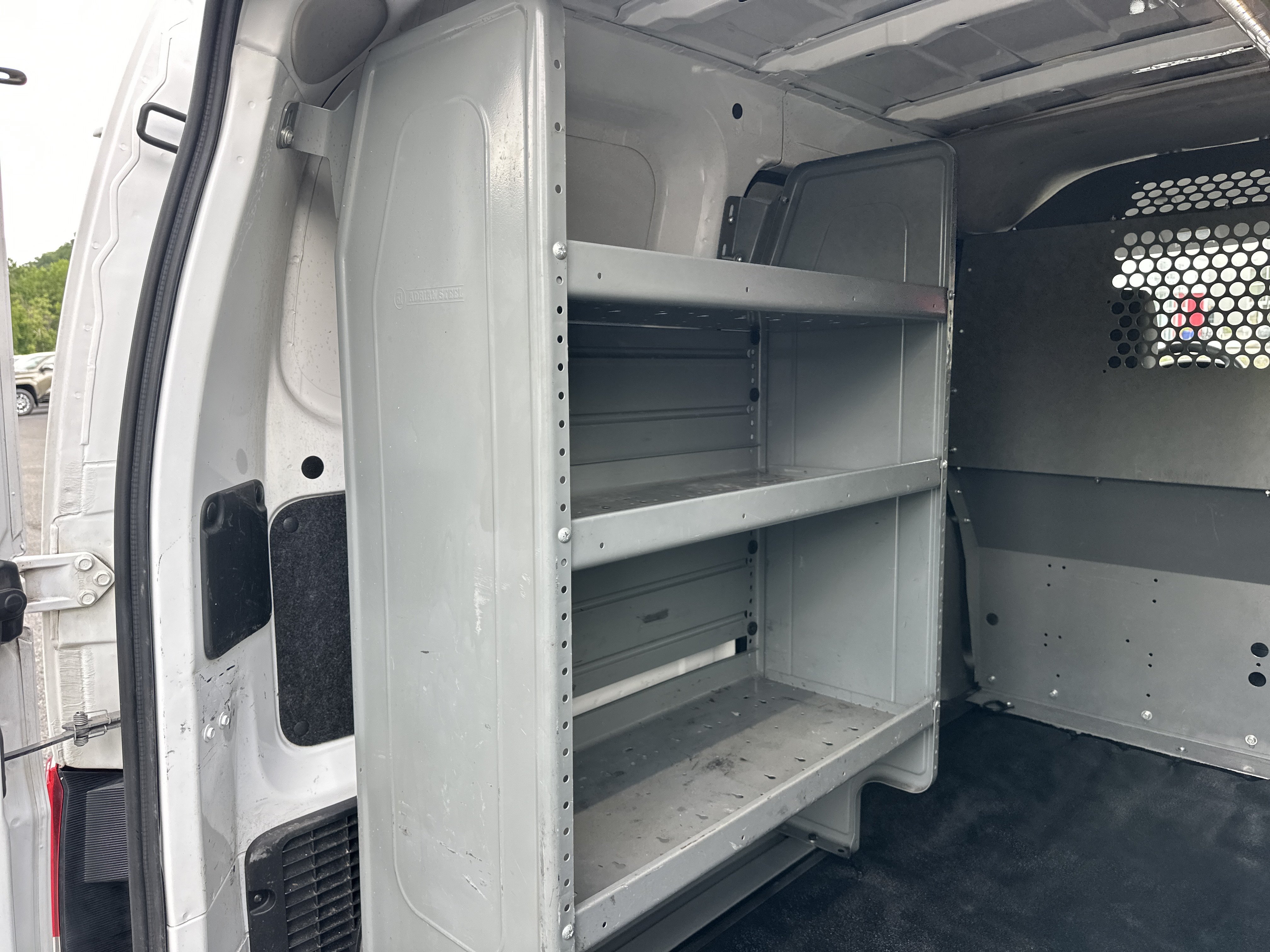 Used 2016 Nissan NV200 SV w/ Technology Package FWD image 5