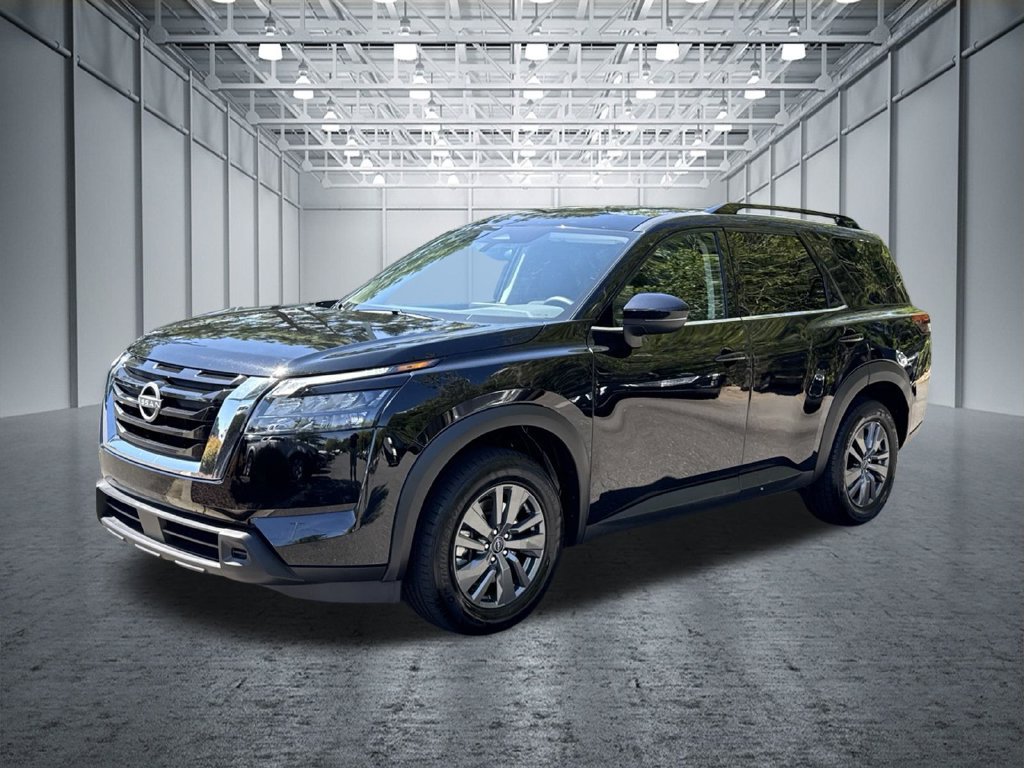 Certified 2025 Nissan Pathfinder SV FWD image 3