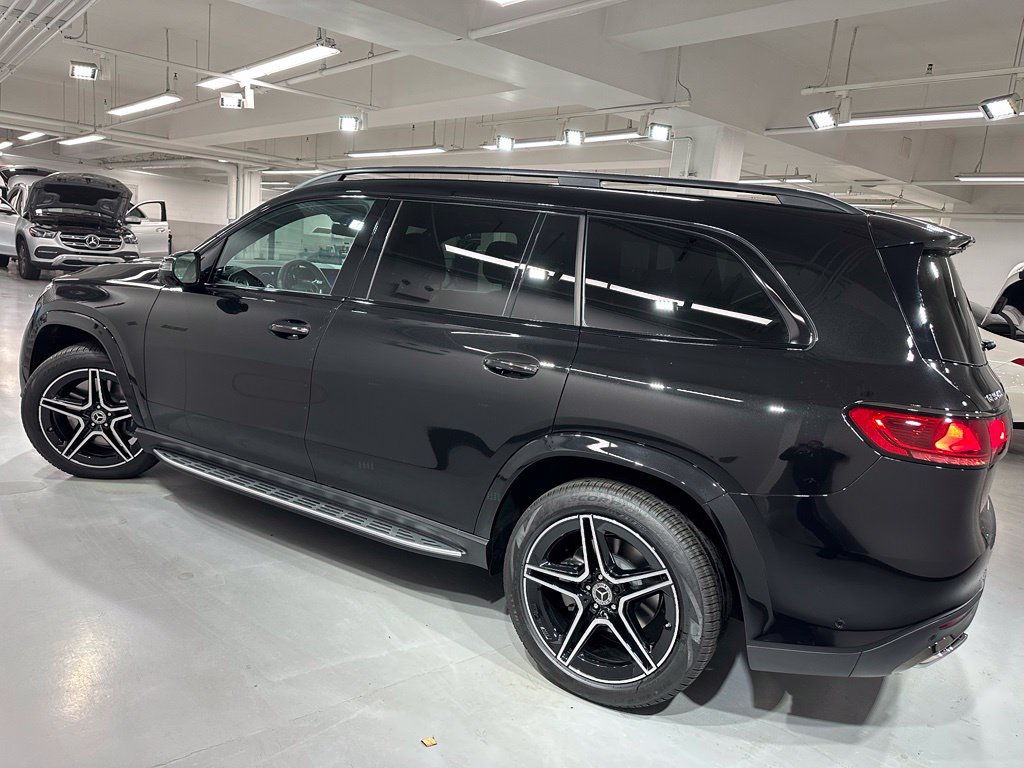 New 2027 Mercedes-Benz GLS 450 4MATIC image 3