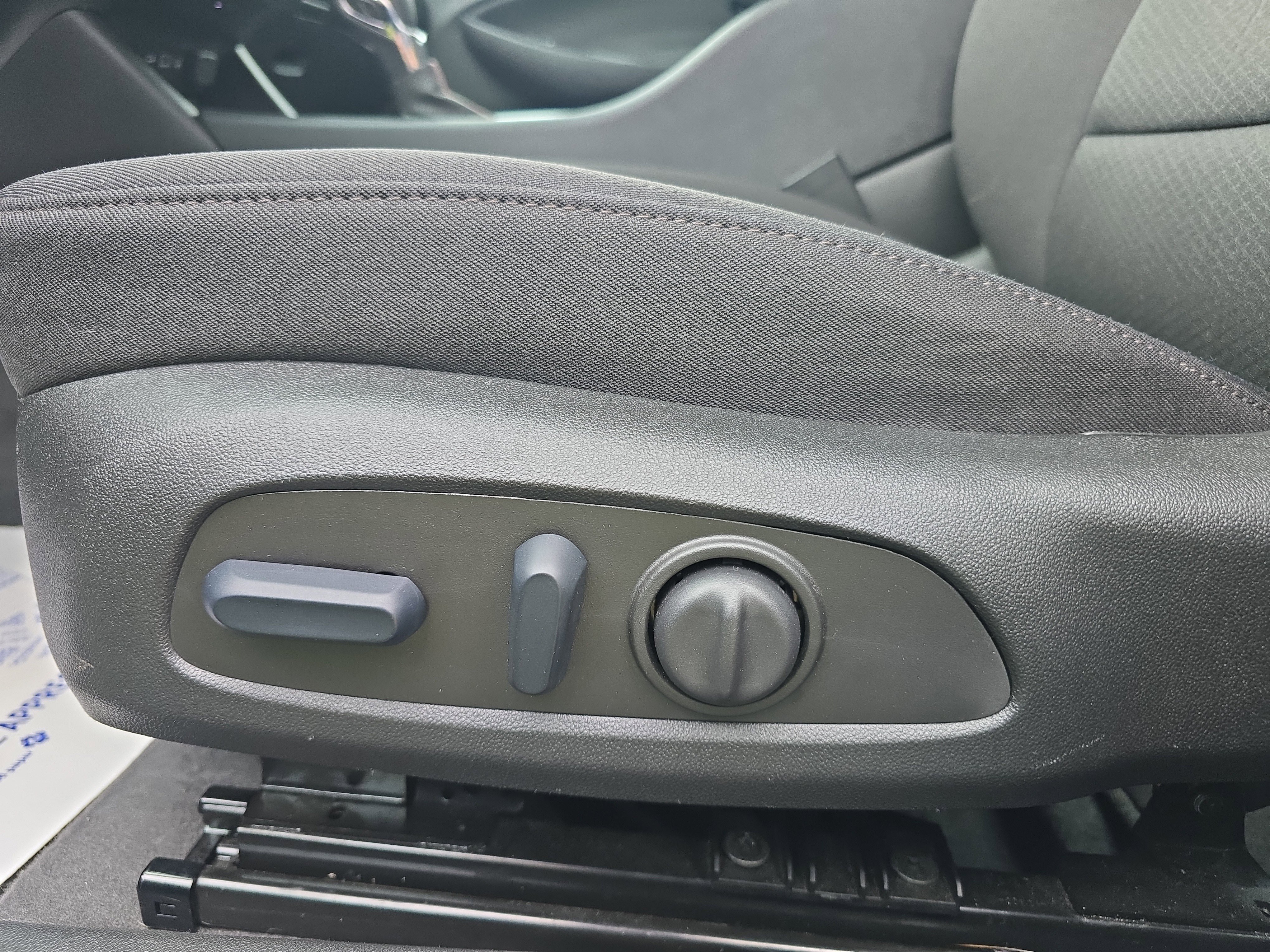 Used 2024 Chevrolet Malibu RS FWD image 13