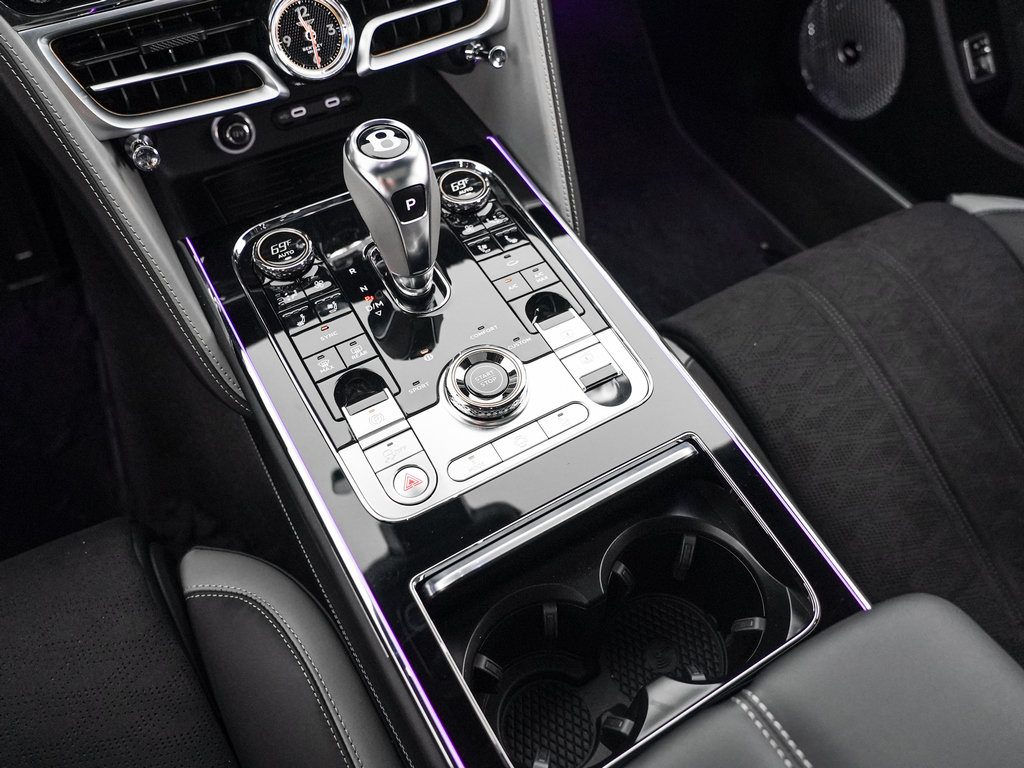 Certified 2025 Bentley Flying Spur Plug-In Hybrid AWD/4WD image 29