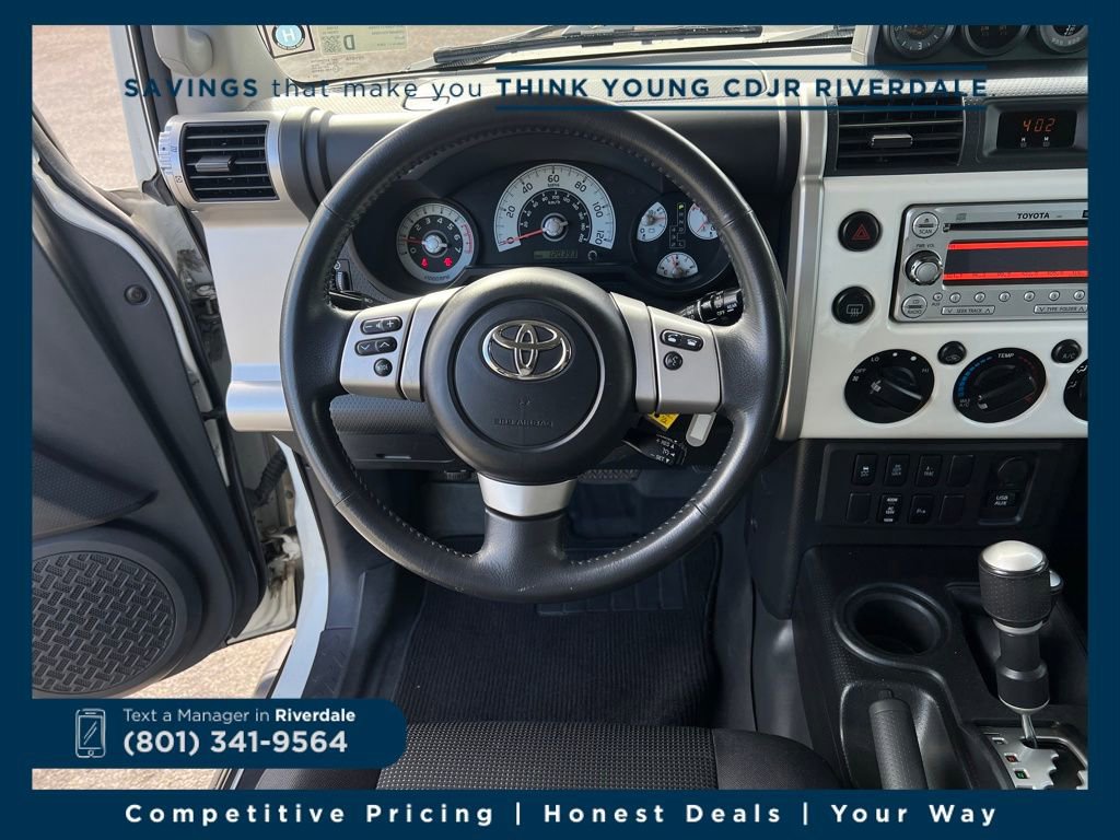 Used 2014 Toyota FJ Cruiser 4WD w/ Upgrade Package image 13