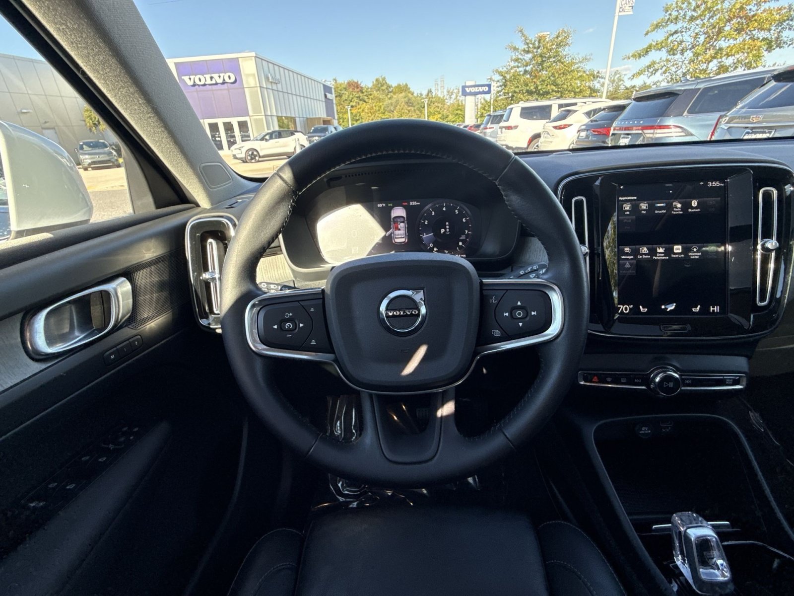 Used 2021 Volvo XC40 T5 Inscription w/ Climate Package AWD/4WD image 16