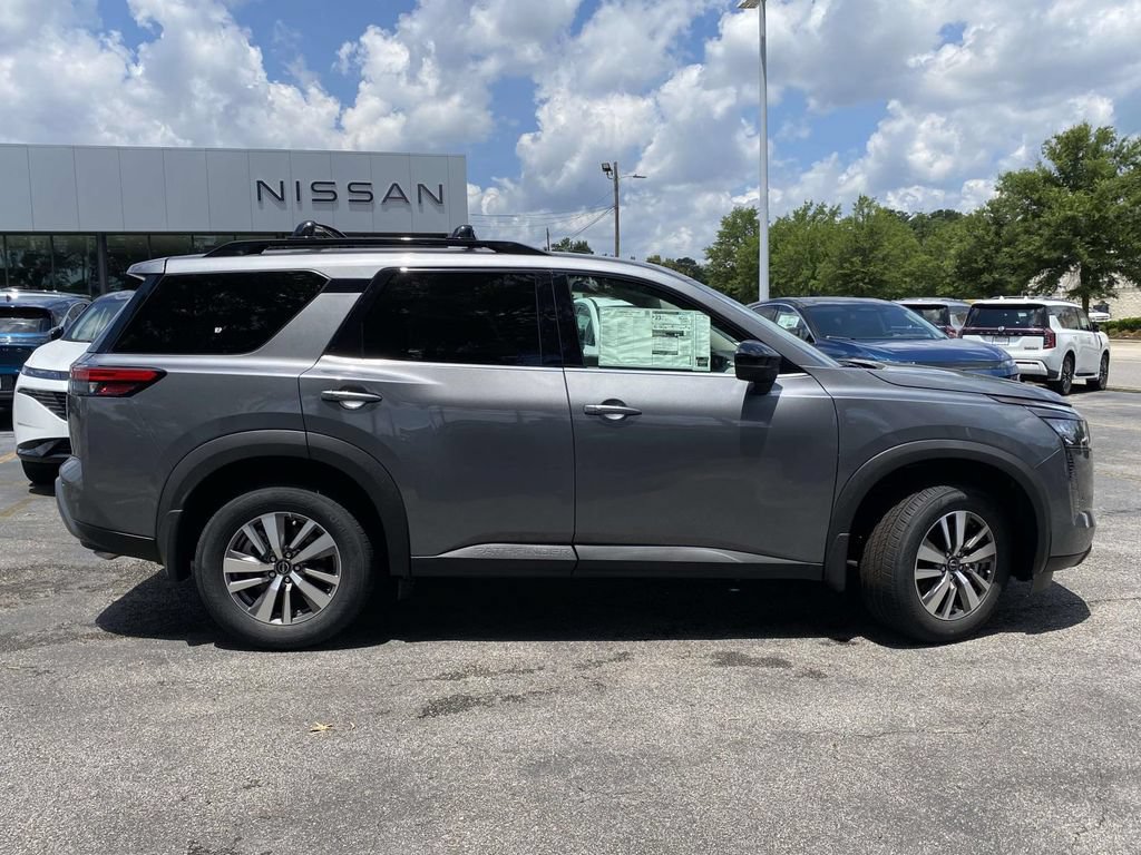 New 2026 Nissan Pathfinder SL FWD image 2