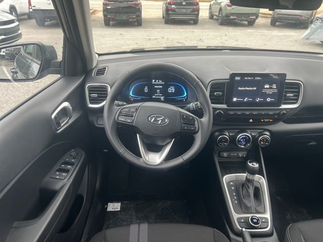 Certified 2026 Hyundai Venue SEL image 38