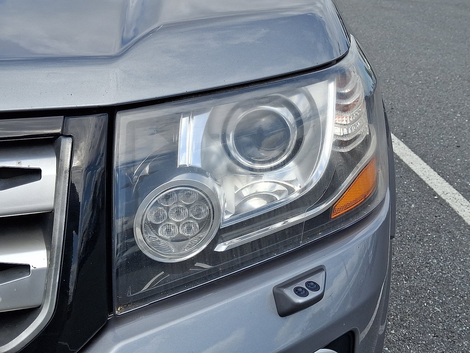 Used 2013 Land Rover LR2 AWD/4WD image 10